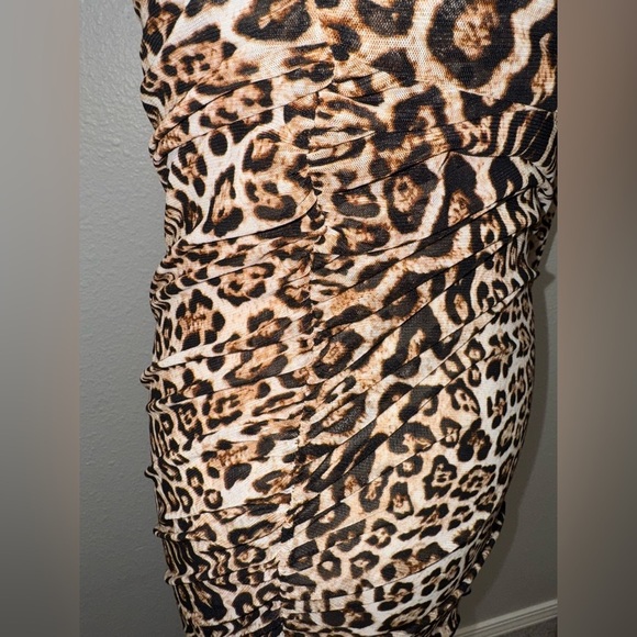 Tiger Mist Aarya Sheer Leopard Print Long Sleeve Body-Con Dress Size small - Picture 11 of 11